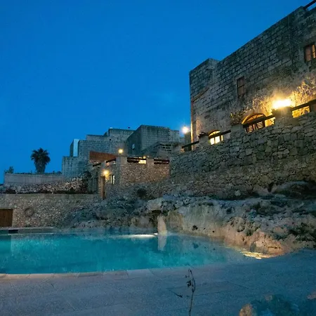 Villeleynah Hébergement de vacances *