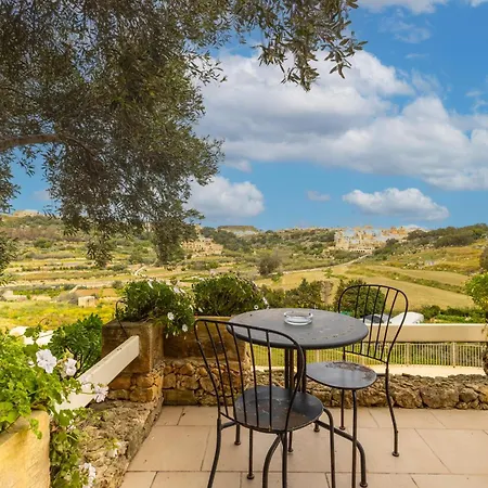 Villeleynah Hébergement de vacances *