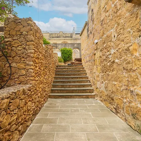 Hébergement de vacances Villeleynah